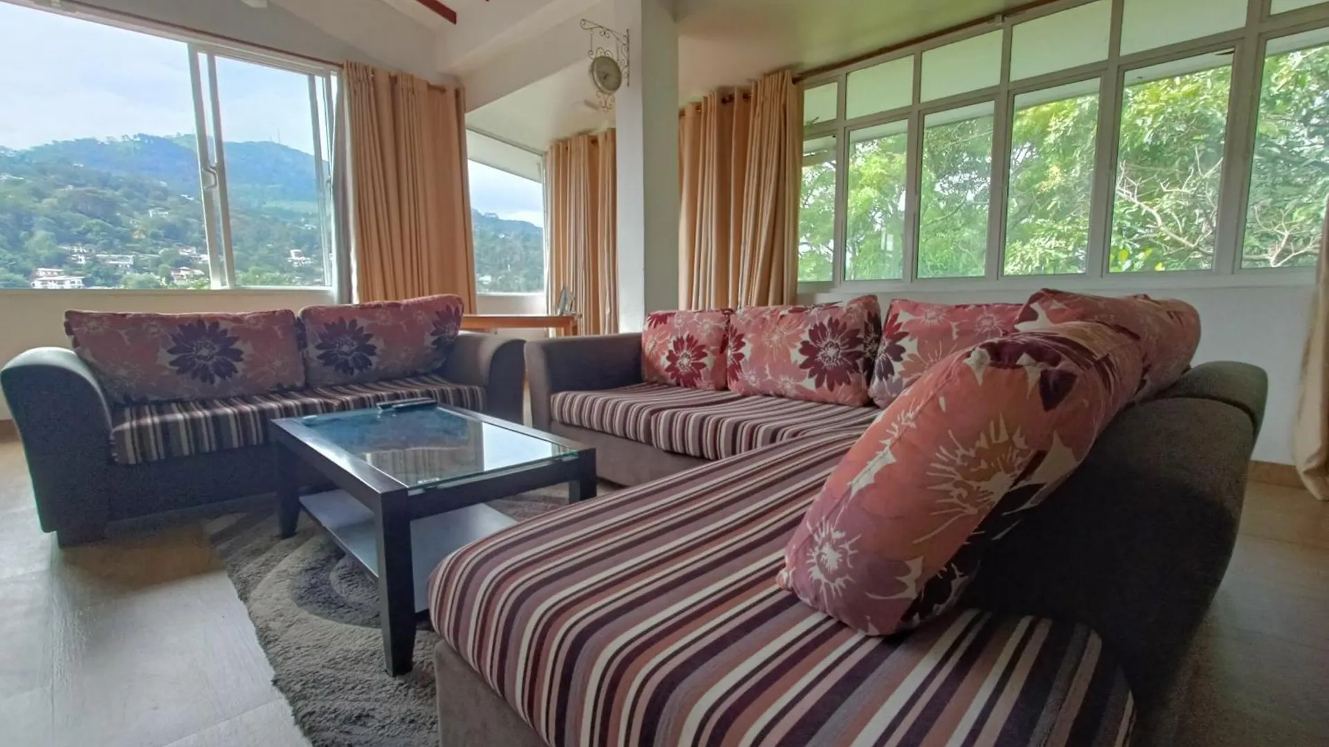 Smile Hub Kandy Penthouse Apartment Sri Lanka